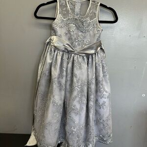 Elegant Silver Kids Dress.    <32>
